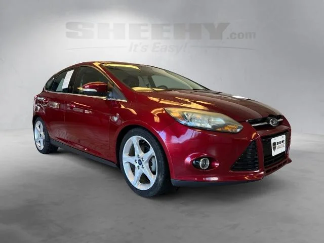 Used 2014 Ruby Red Tinted Clearcoat Ford  image 2