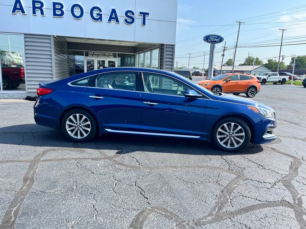 Used 2016 Hyundai Sonata Limited with VIN 5NPE34AFXGH344973 for sale in Troy, OH