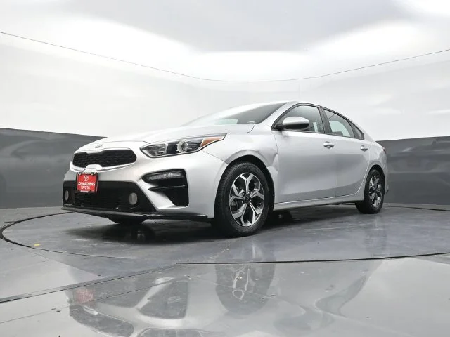 Used 2021 Silver Kia LXS image 33
