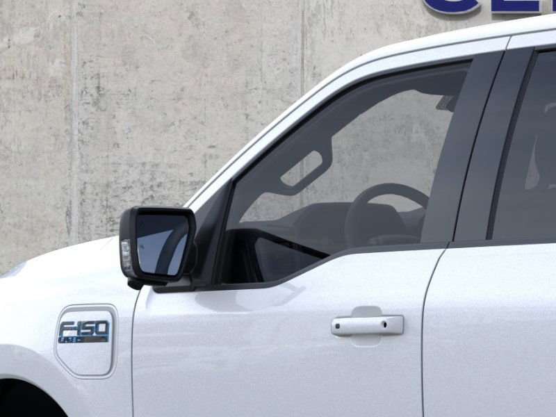 New 2025 Space White Metallic Ford Flash™ image 42