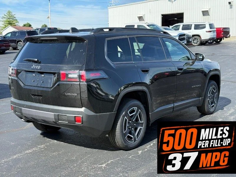 New 2026 Diamond Black Crystal Pearlcoat Jeep Limited image 3