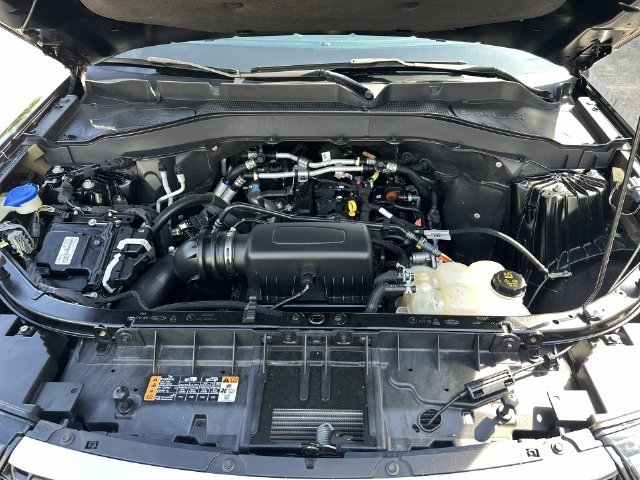 Used 2022 Agate Black Metallic Ford XLT image 26