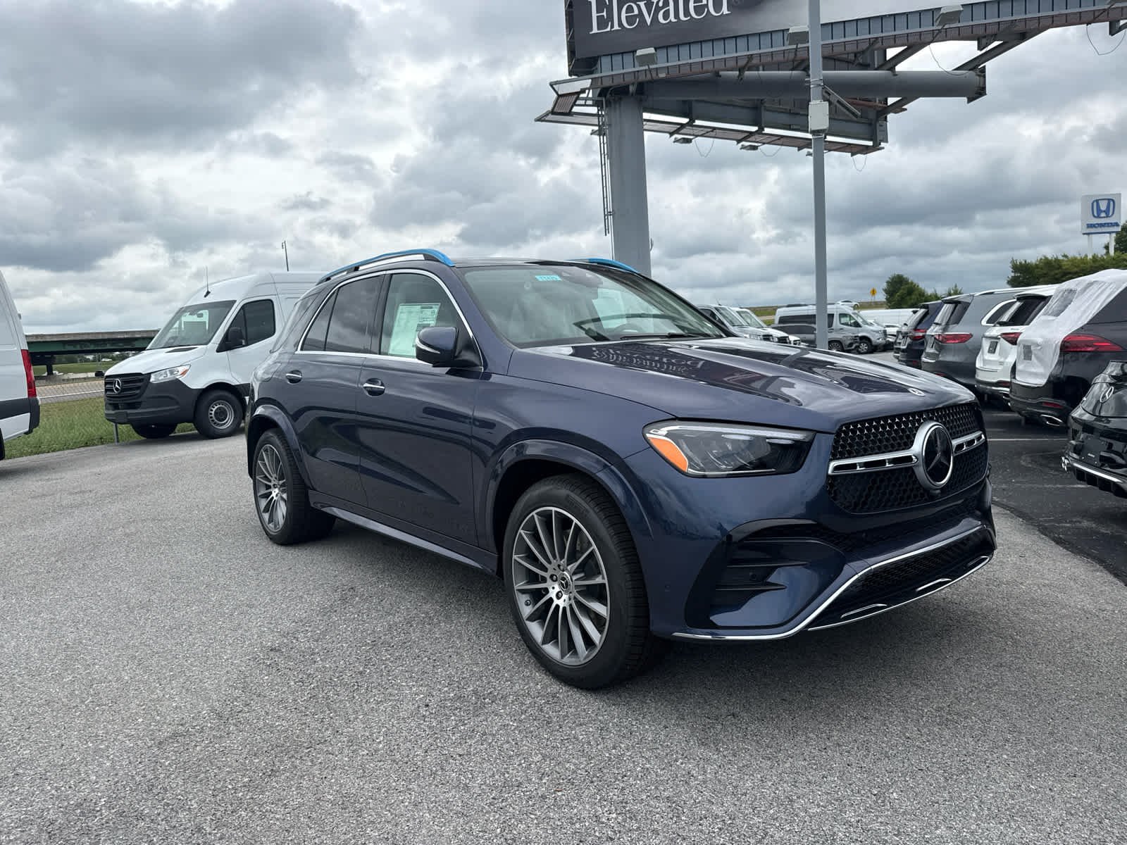 New 2026 Twilight Blue Metallic Mercedes-Benz GLE 350 image 7