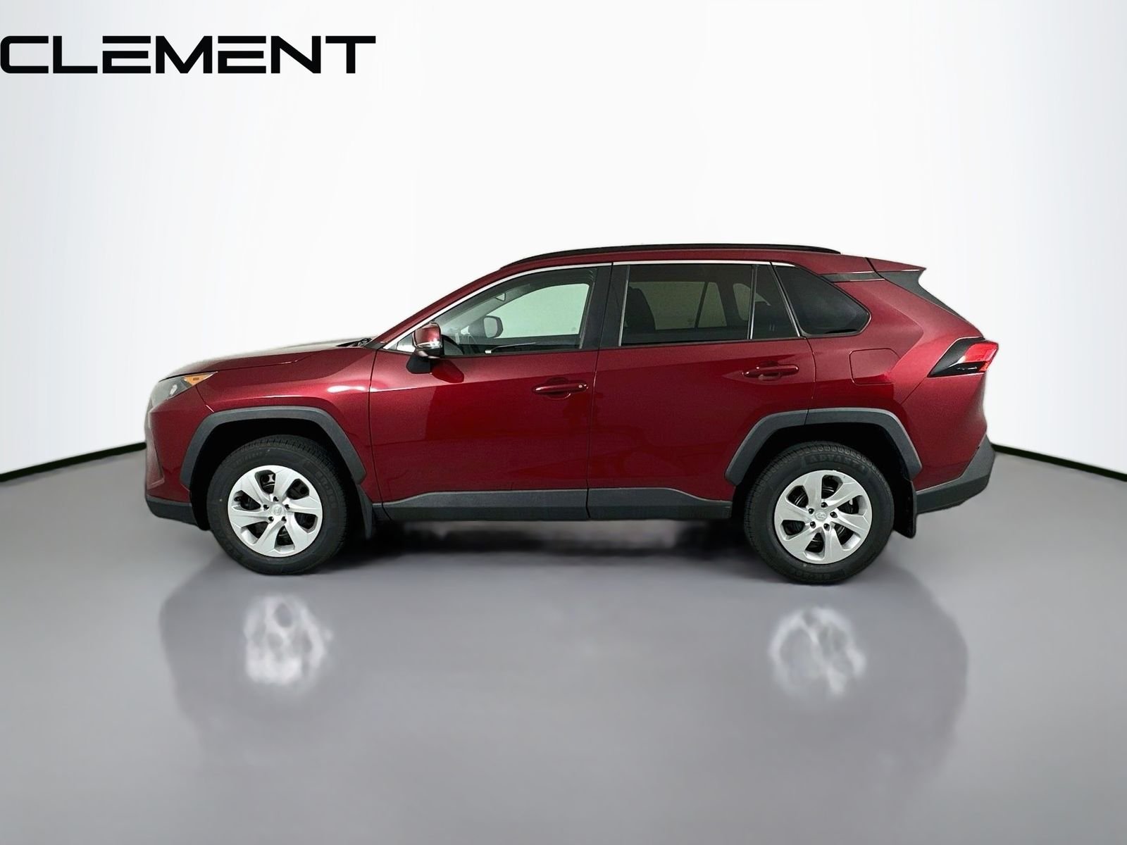 2020 Toyota RAV4 LE - Photo 6