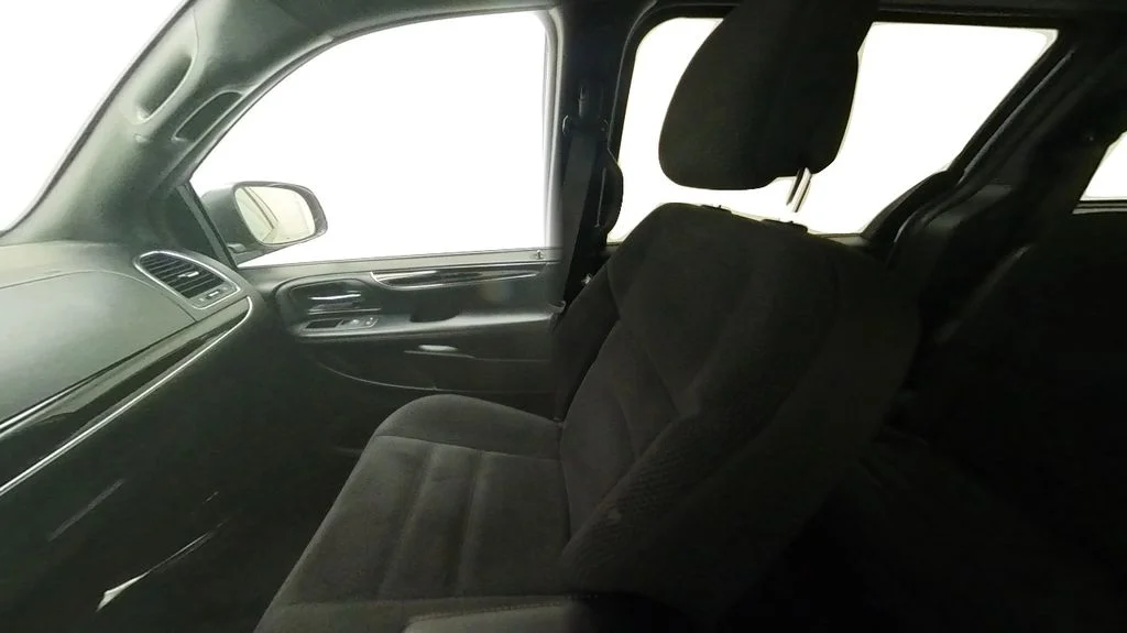 Used 2019 Silver Dodge SE image 23