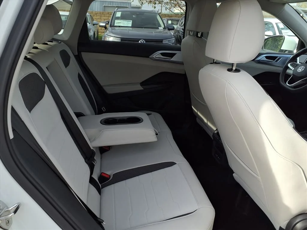 New 2026 White Volkswagen 1.5T SE image 21