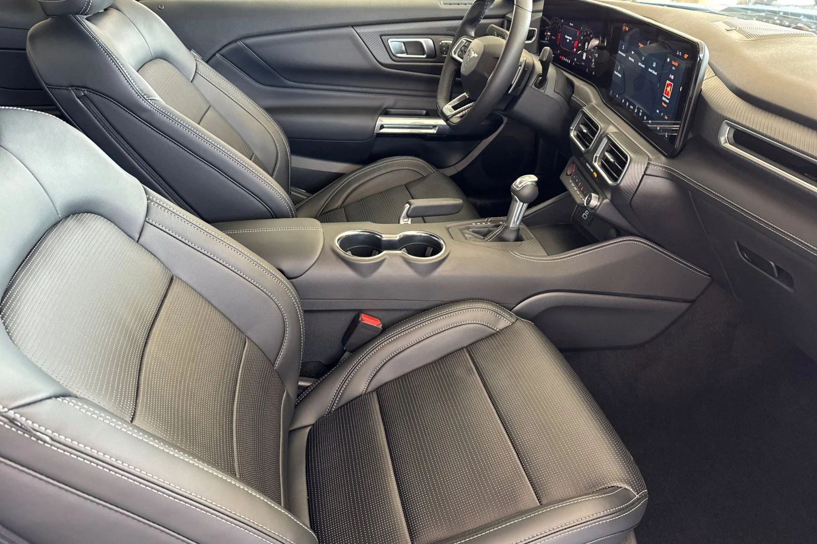 2025 Ford Mustang GT Premium Fastback - Photo 11