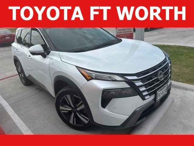 Used 2024 White Nissan SL image 1