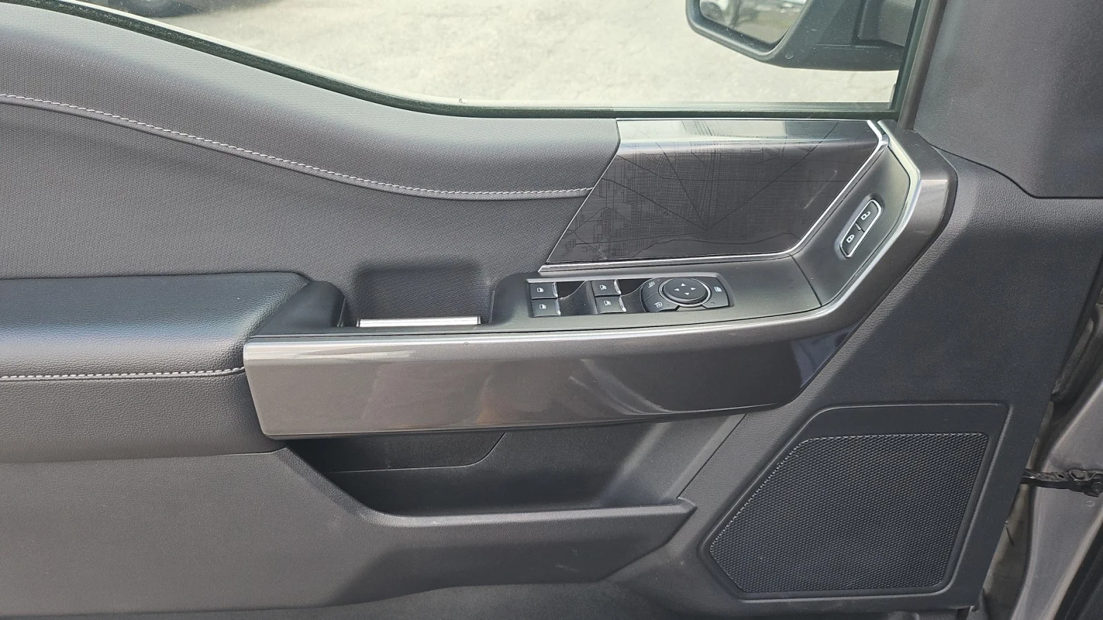 Used 2023 Silver Ford XLT image 12