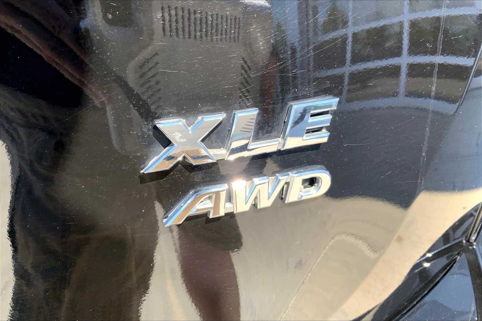 Pre-Owned 2018 Toyota RAV4 XLE