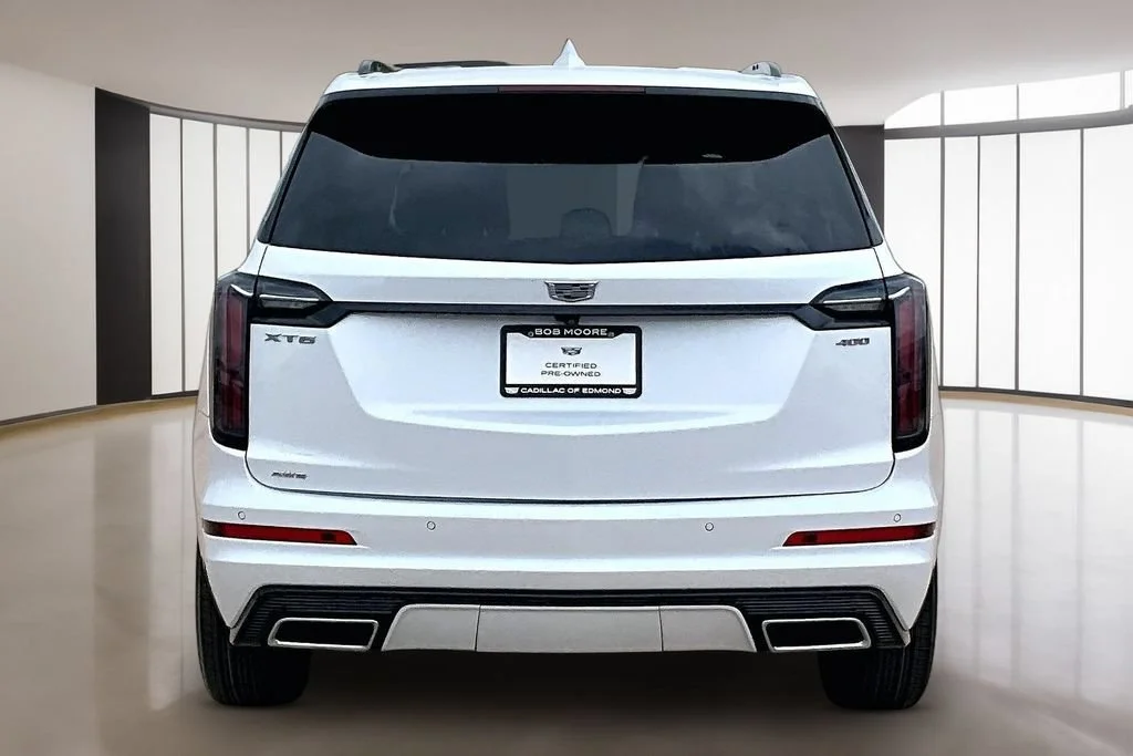 Certified Used 2024 Crystal White Tricoat Cadillac Sport image 4