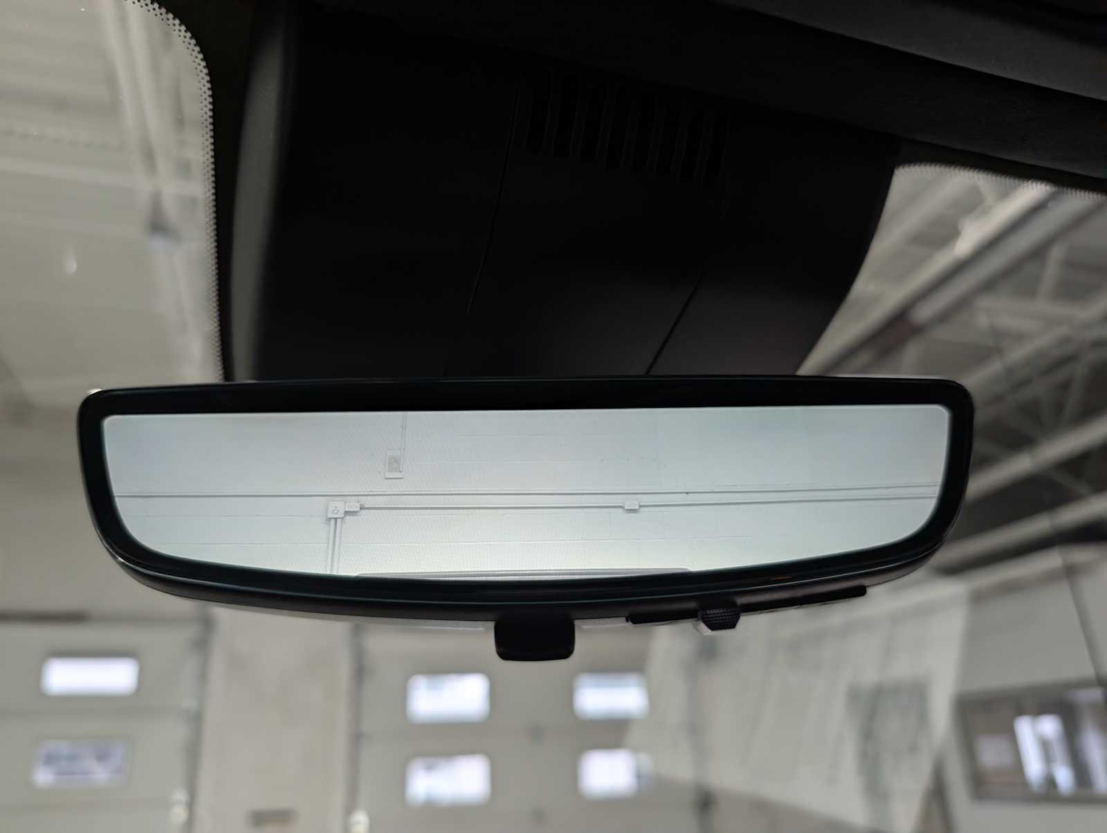 Used 2022 SUMMIT WHITE GMC AT4X image 29