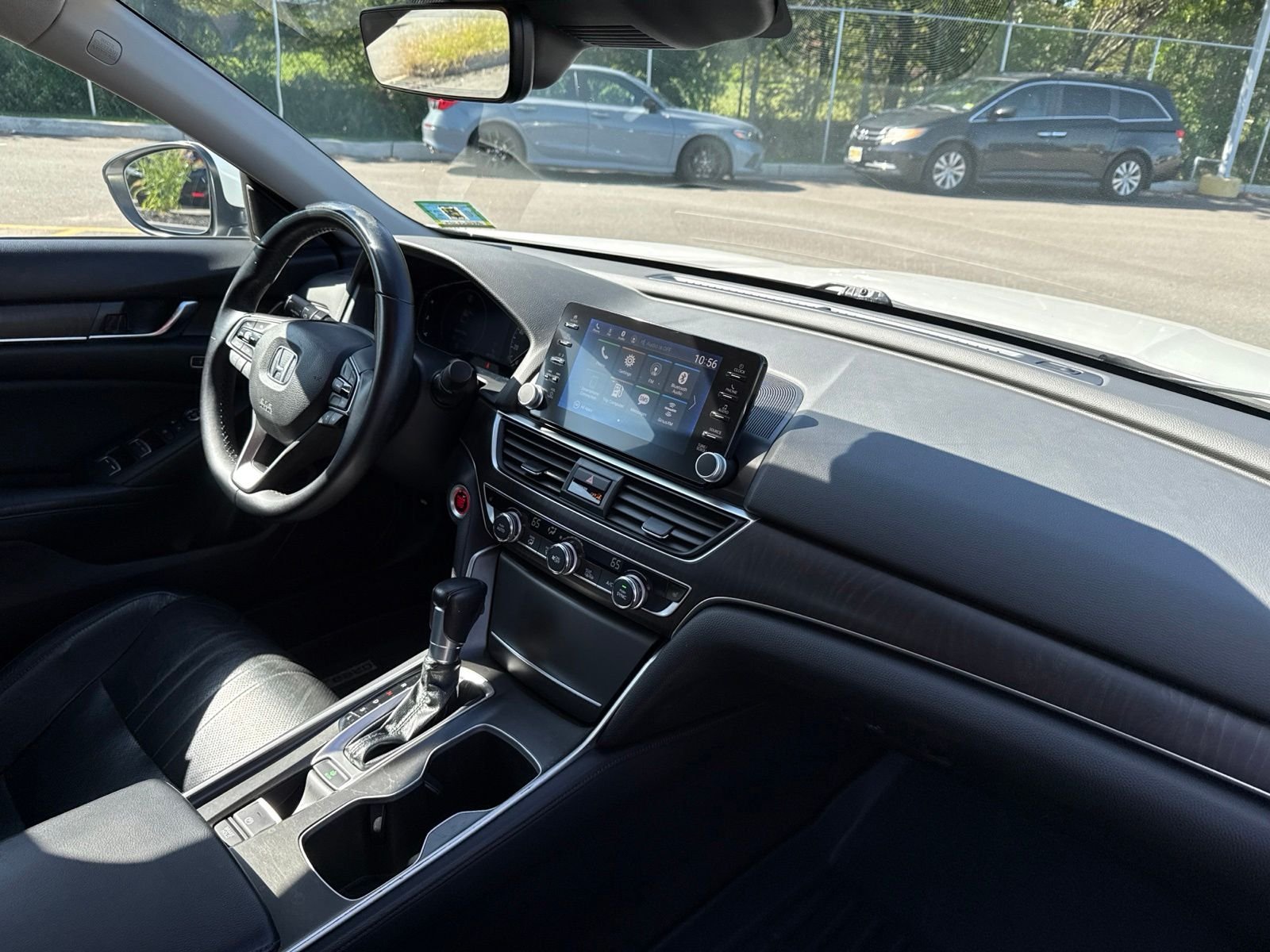 Used 2018 White Honda EX-L image 13
