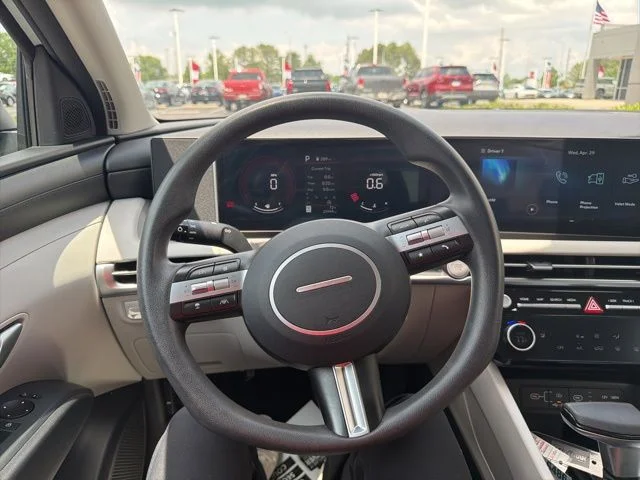 Used 2025 Silver Hyundai SEL image 34