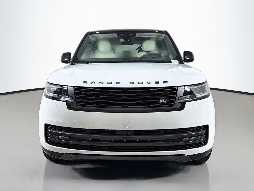 New 2027 Fuji White Land Rover SE image 2