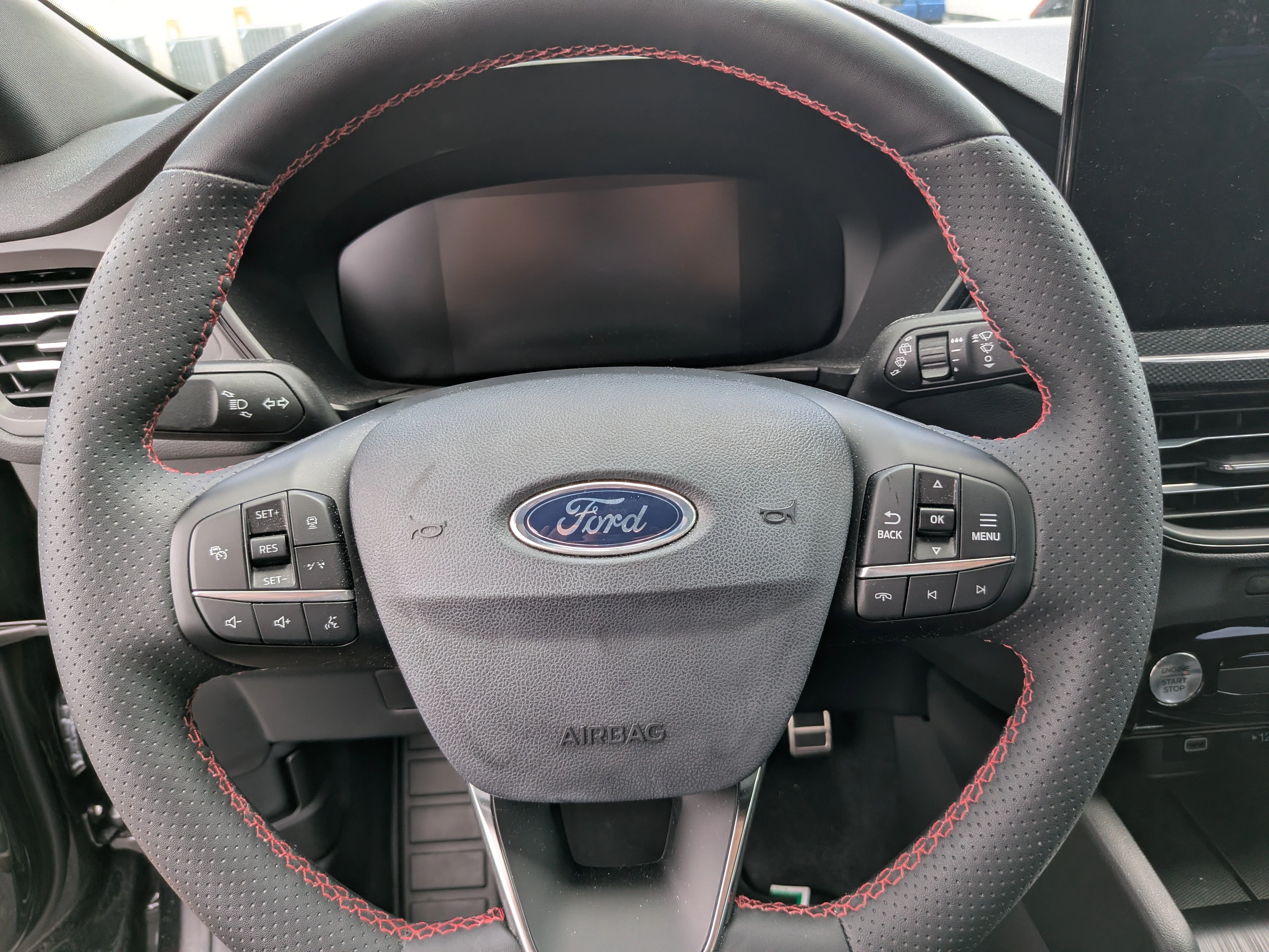 Used 2024 Agate Black Metallic Ford ST-Line image 26