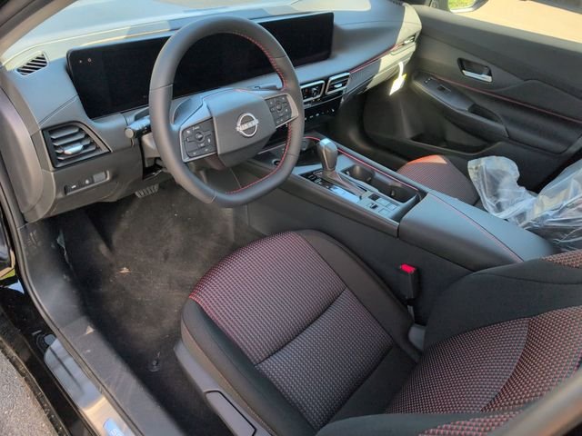 2026 Nissan Sentra SR - Photo 11