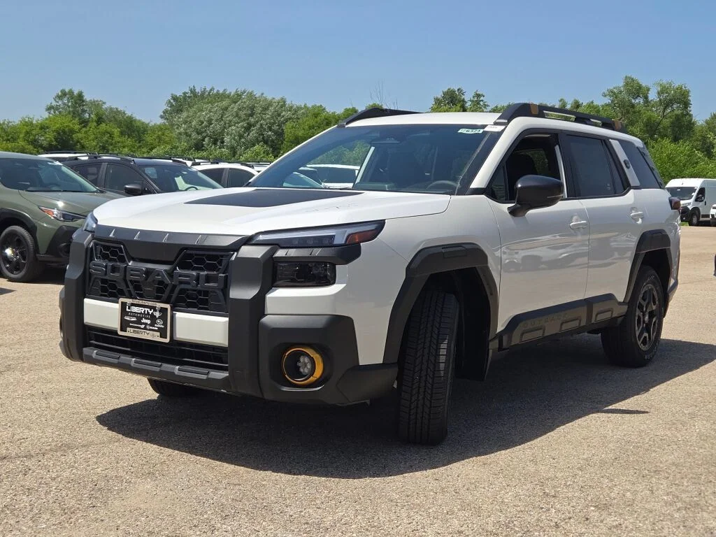 New 2026 CRYSTAL WHITE PEARL Subaru Wilderness image 5