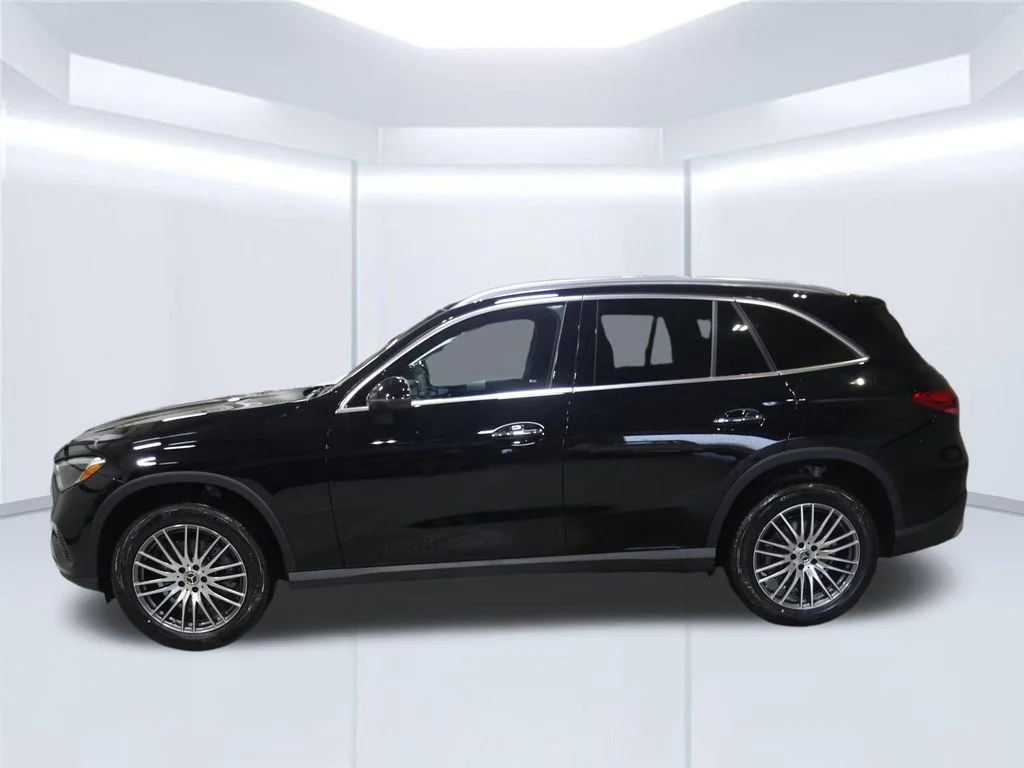 New 2026 Black Mercedes-Benz GLC 300 image 46