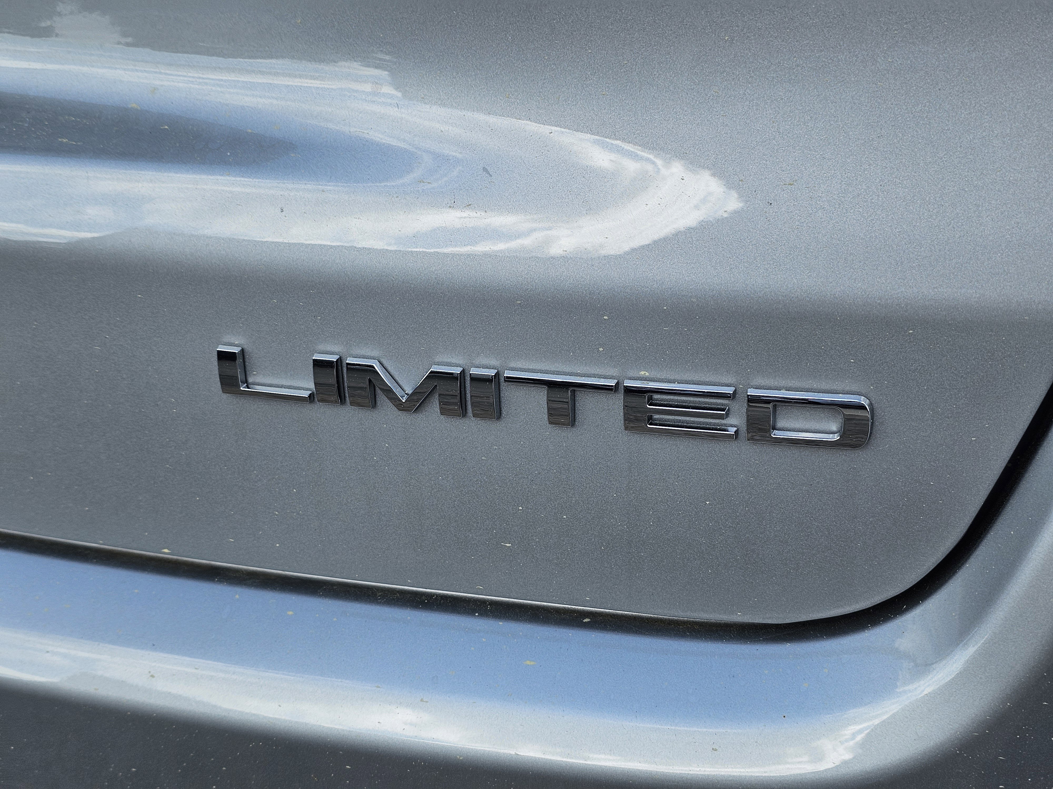 New 2026 Silver Zynith Metallic Clearcoat Jeep Limited image 10