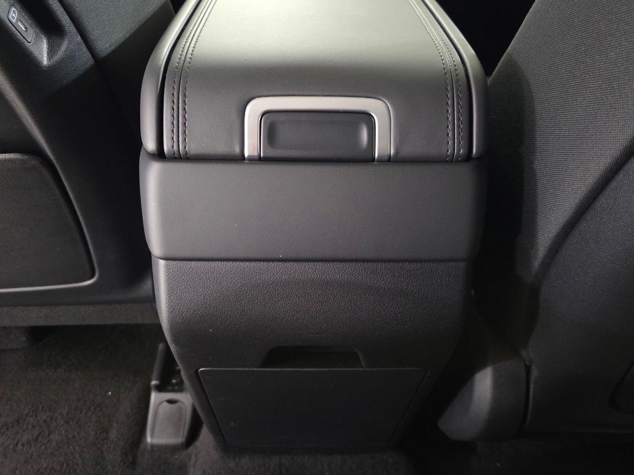 New 2026 Serenity White Hyundai SE image 17