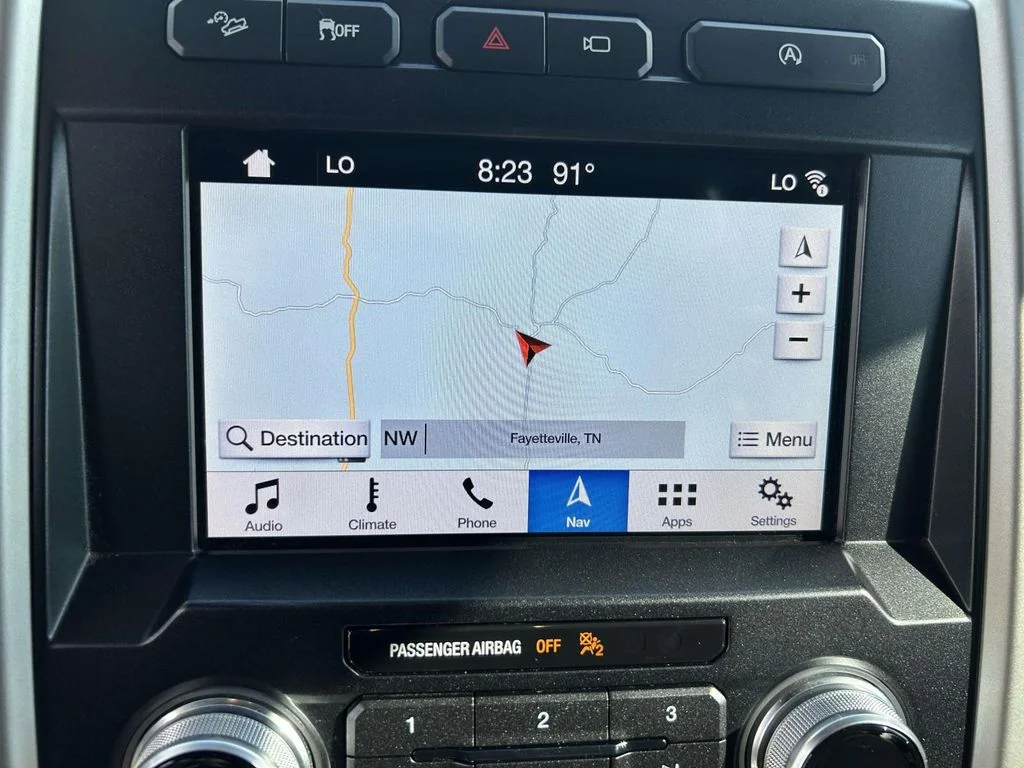 Used 2019 Blue Ford King Ranch image 17
