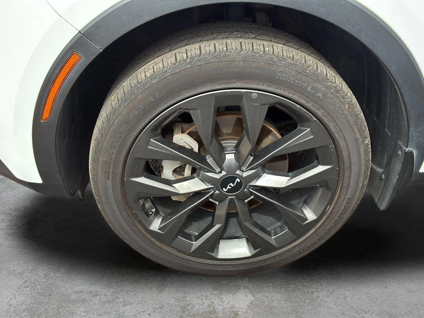 Used 2022 Glacial White Pearl Kia X-Line SX Prestige image 19