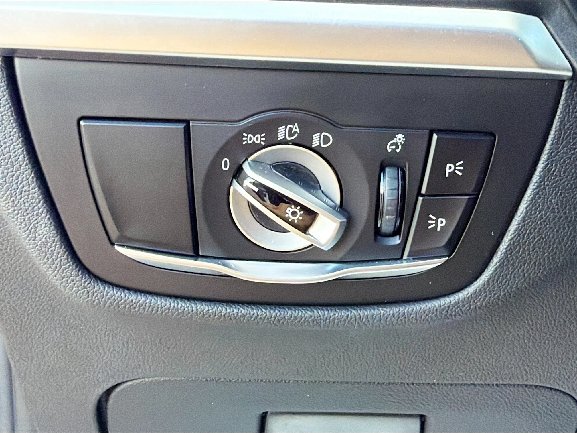 Used 2023 Skyscraper Gray Metallic BMW sDrive30i image 34