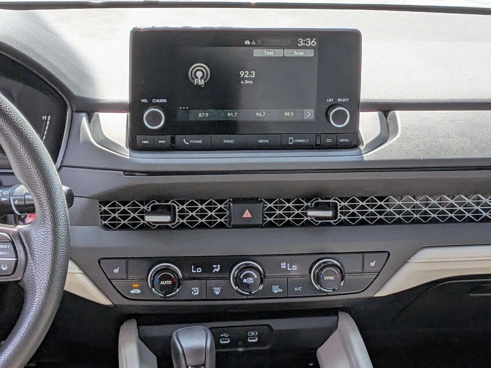 Used 2023 Platinum White Pearl Honda EX image 13