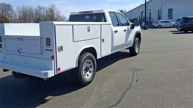 2025 GMC Sierra 3500HD Pro - Photo 9