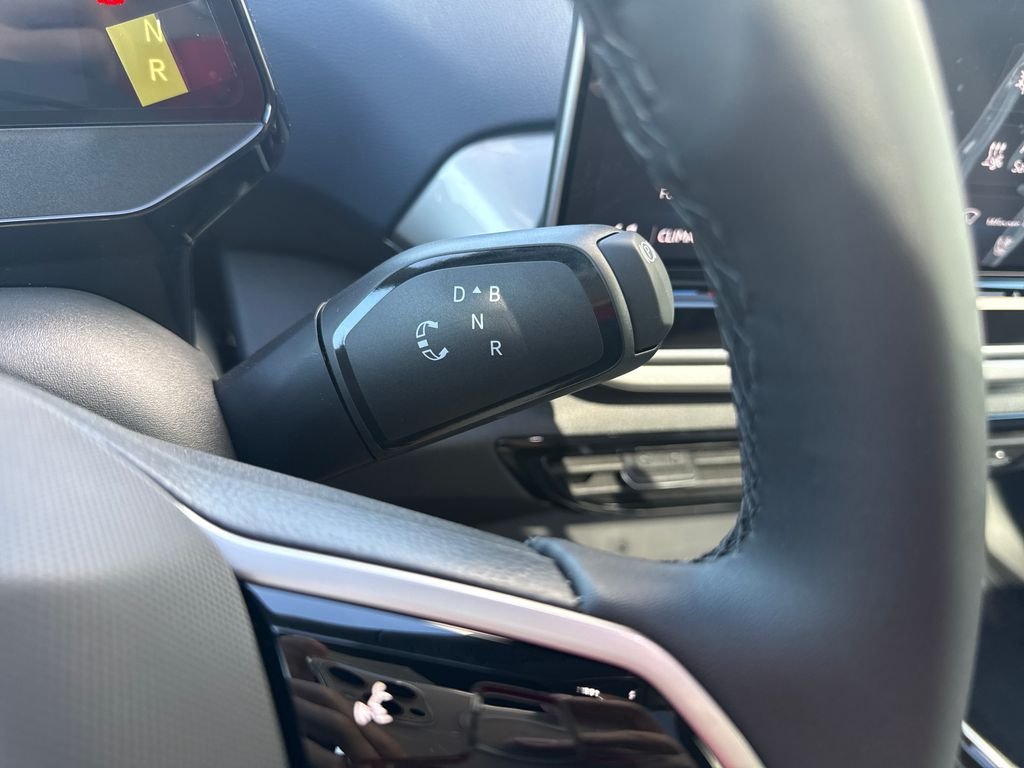 New 2026 Arctic Blue Metallic Volkswagen Pro S image 16