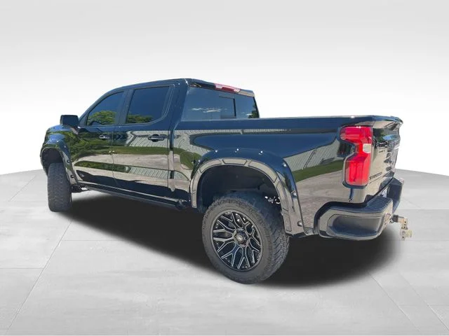 Used 2025 Black Chevrolet RST image 4
