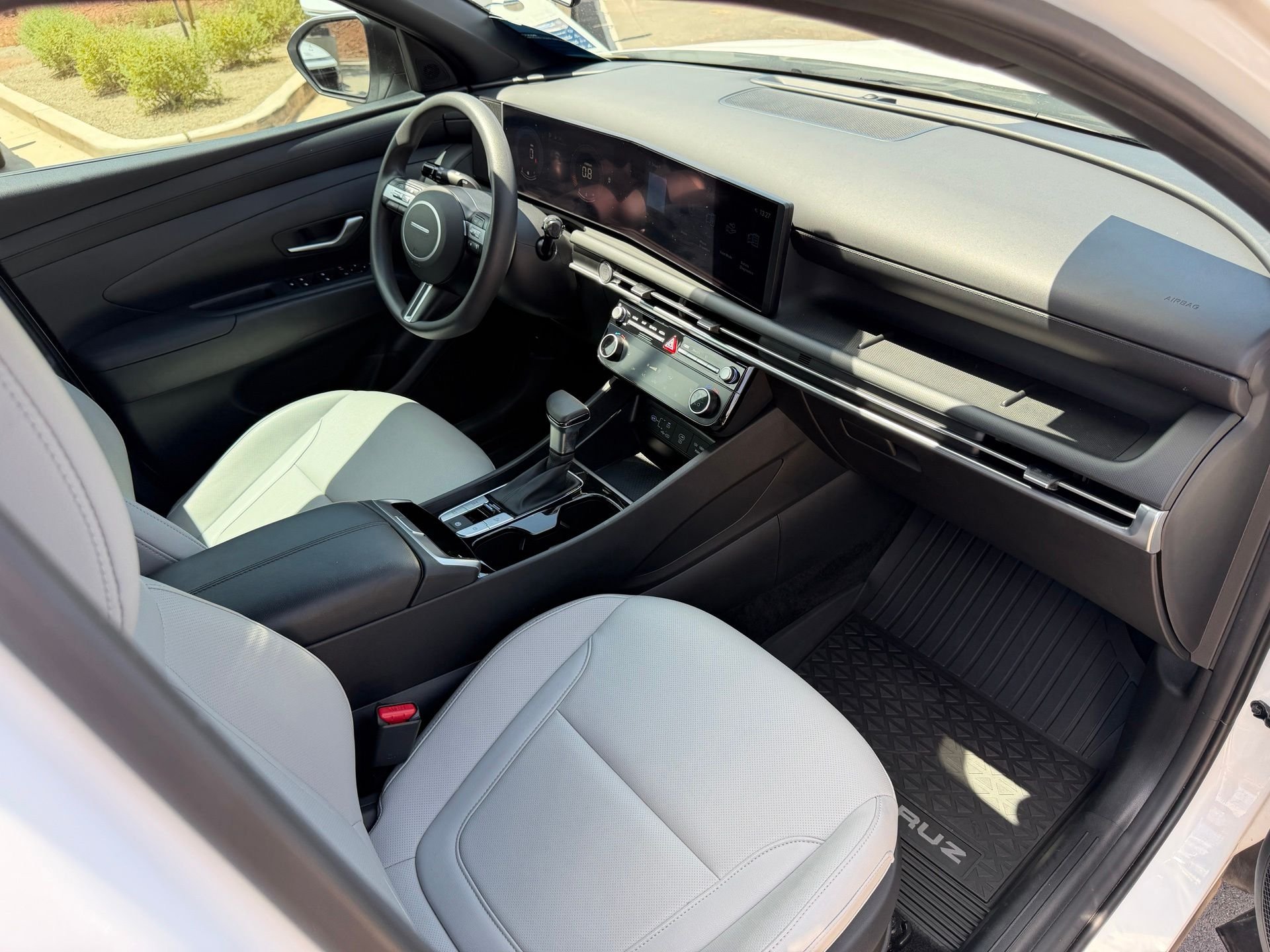 Certified Used 2025 White Hyundai SEL image 39