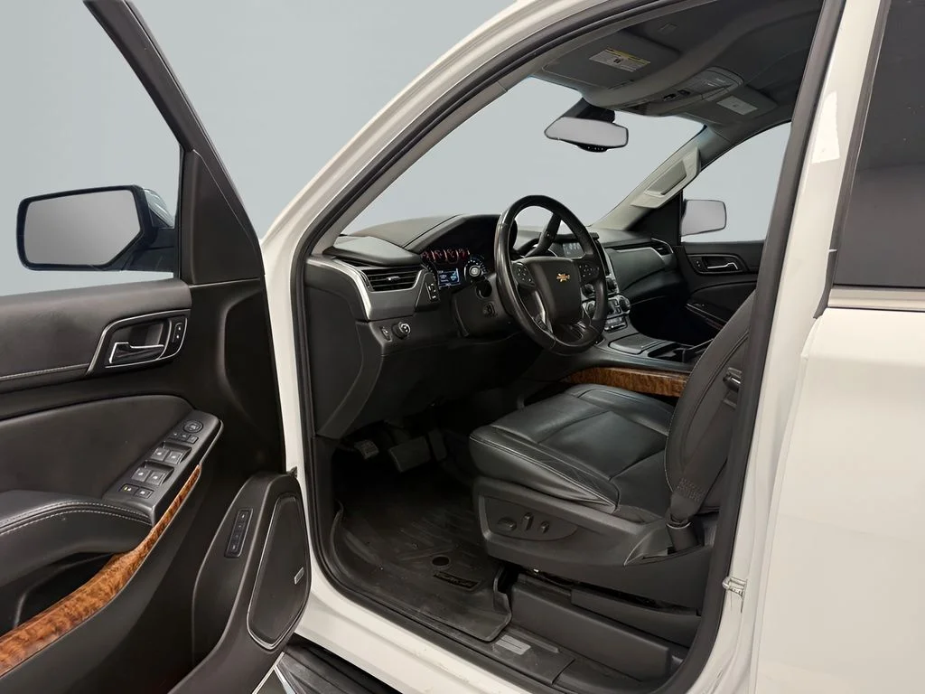 Used 2020 White Chevrolet Premier image 9