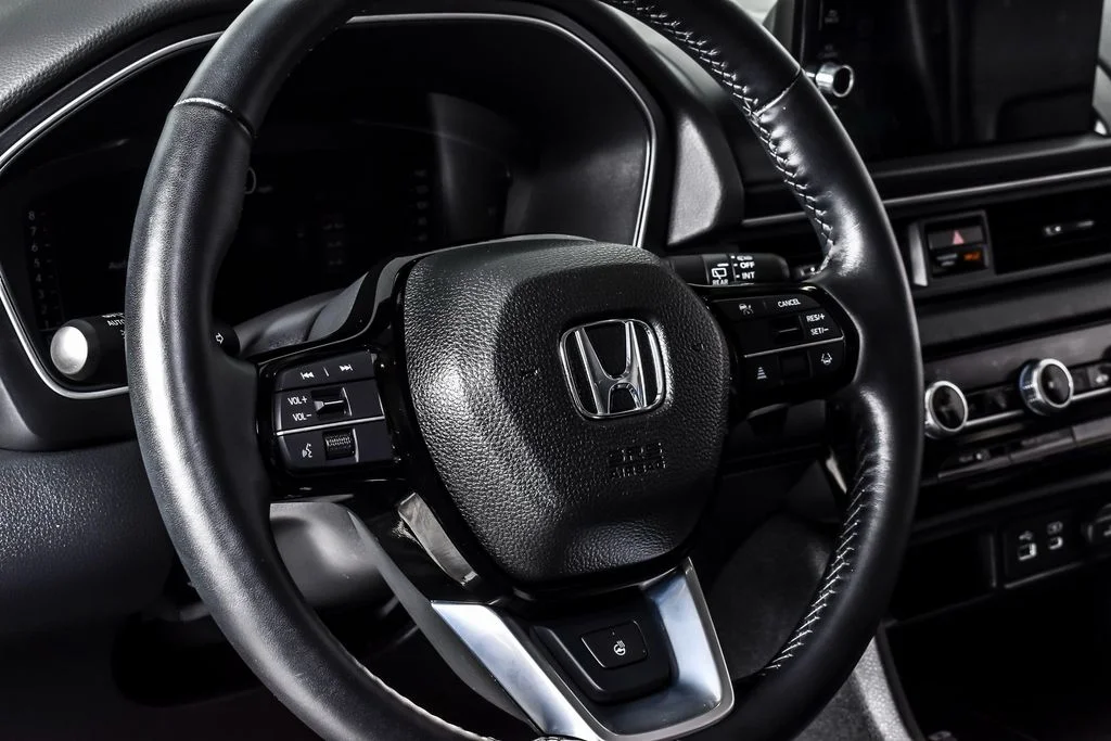 Used 2025 Black Honda Elite image 18
