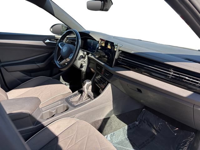 Used 2025 Silver Volkswagen Sport image 20