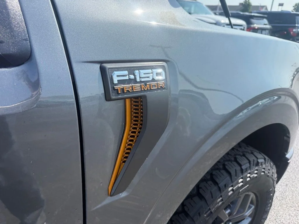 New 2026 Carbonized Gray Metallic Ford Tremor® image 71