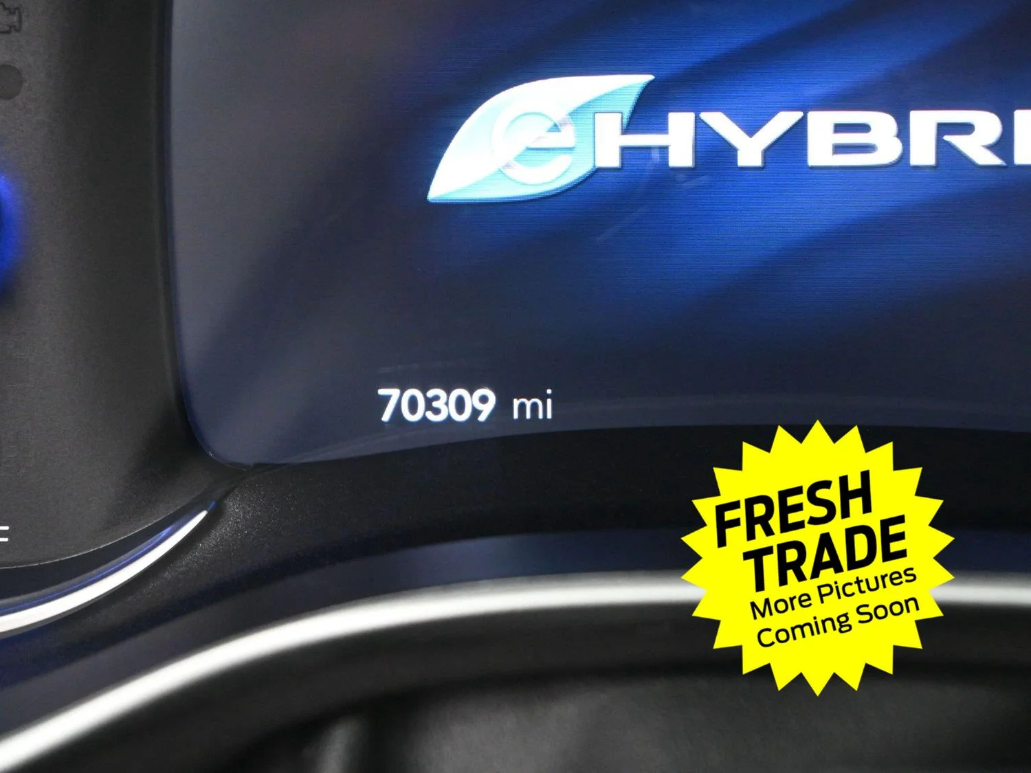 Used 2023 Bright White Clearcoat Chrysler Hybrid Touring L image 22
