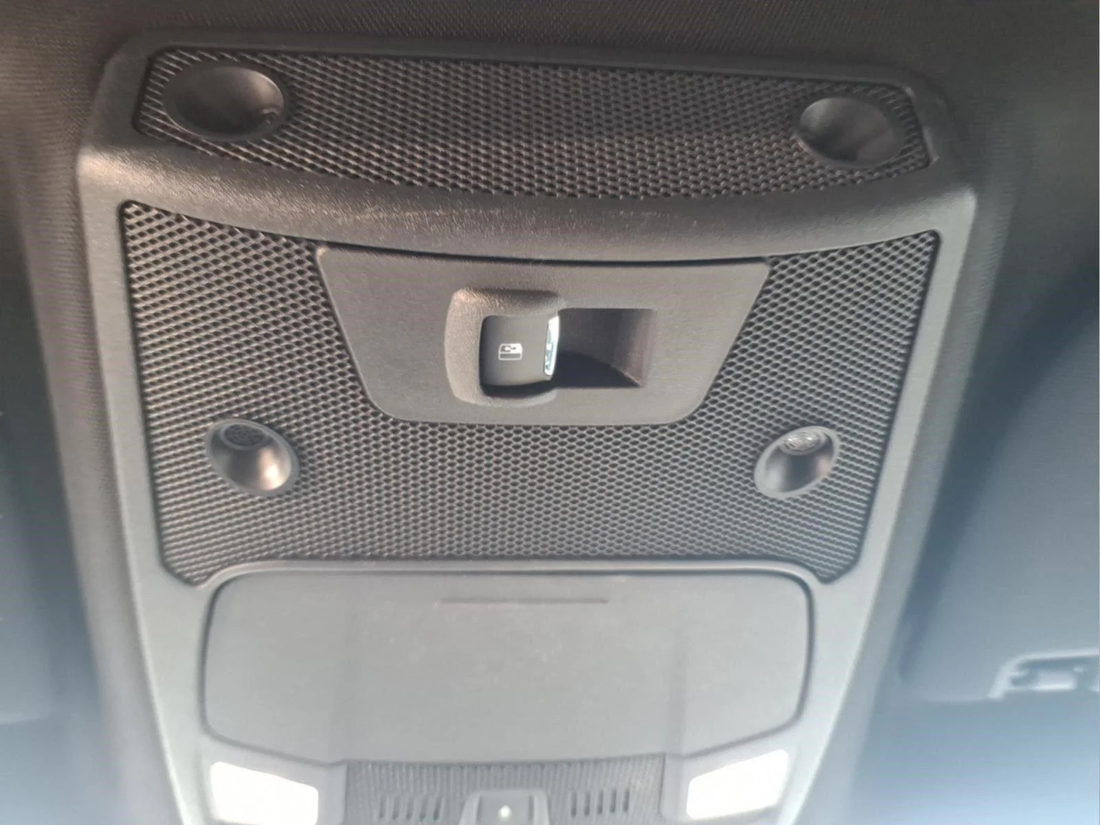 Used 2019 Magnetic Ford Platinum image 29