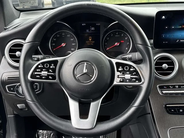 Used 2022  Mercedes-Benz GLC 300 image 18