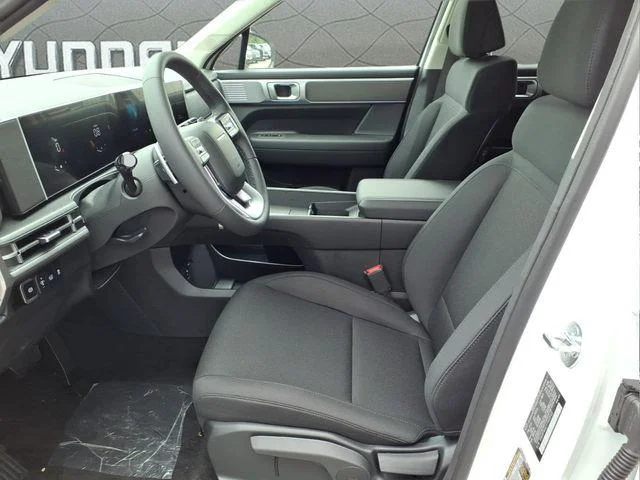 New 2026 White Hyundai SE image 18