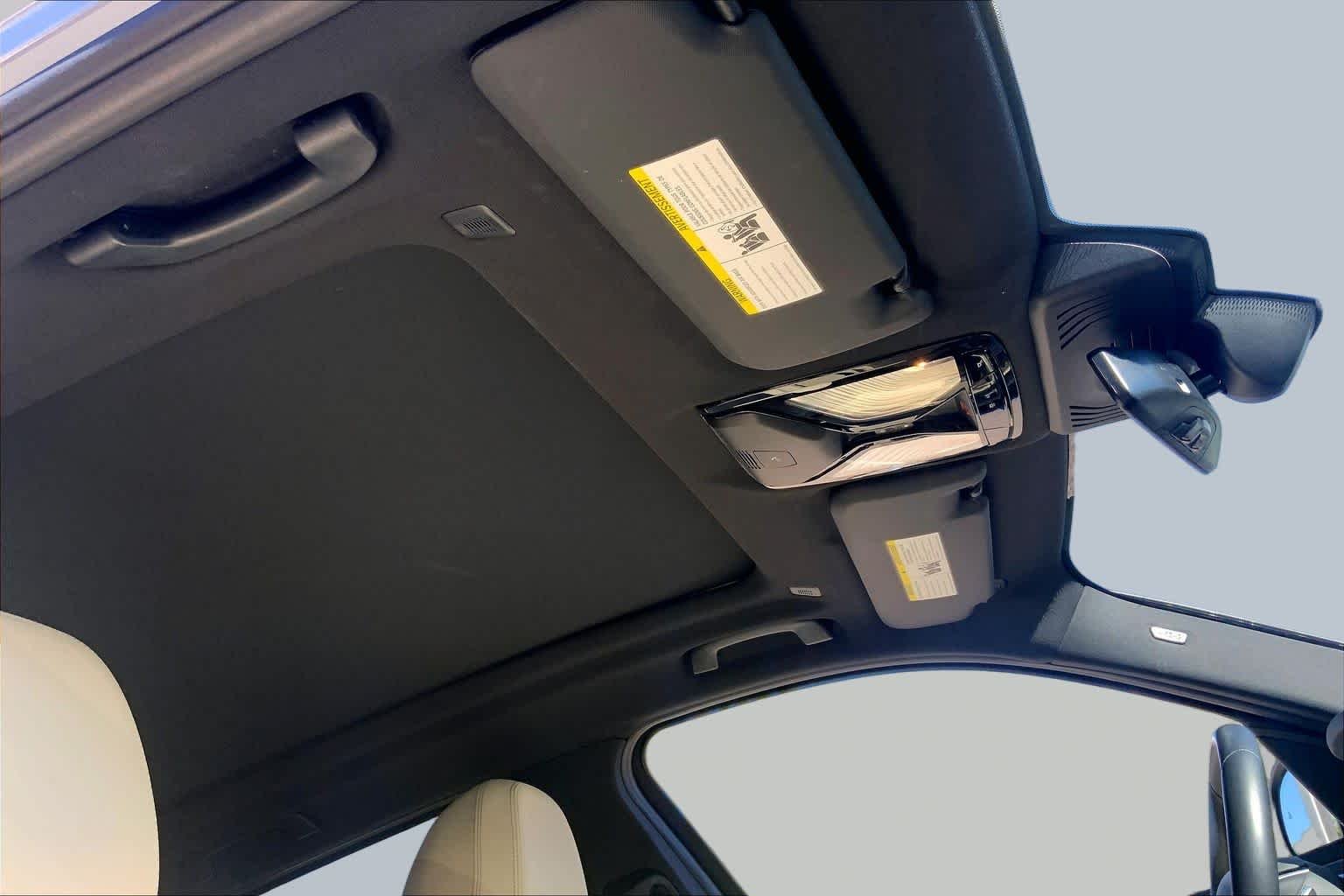 Used 2024 Skyscraper Grey Metallic BMW xDrive30i image 13