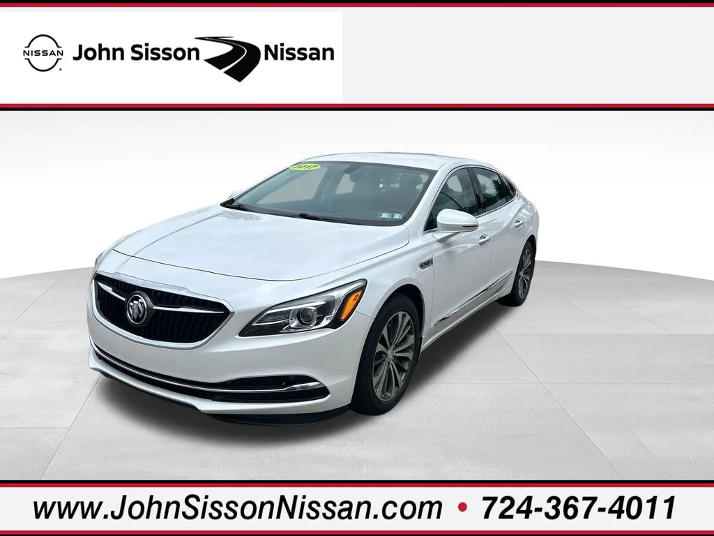 2017 Buick LaCrosse Essence's photo