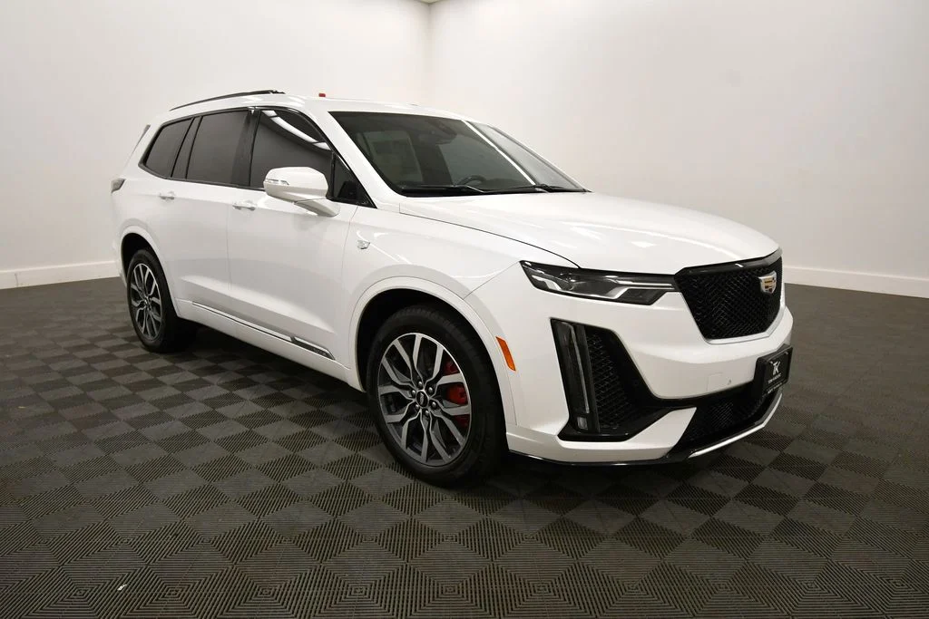 Used 2023 White Cadillac Sport image 10