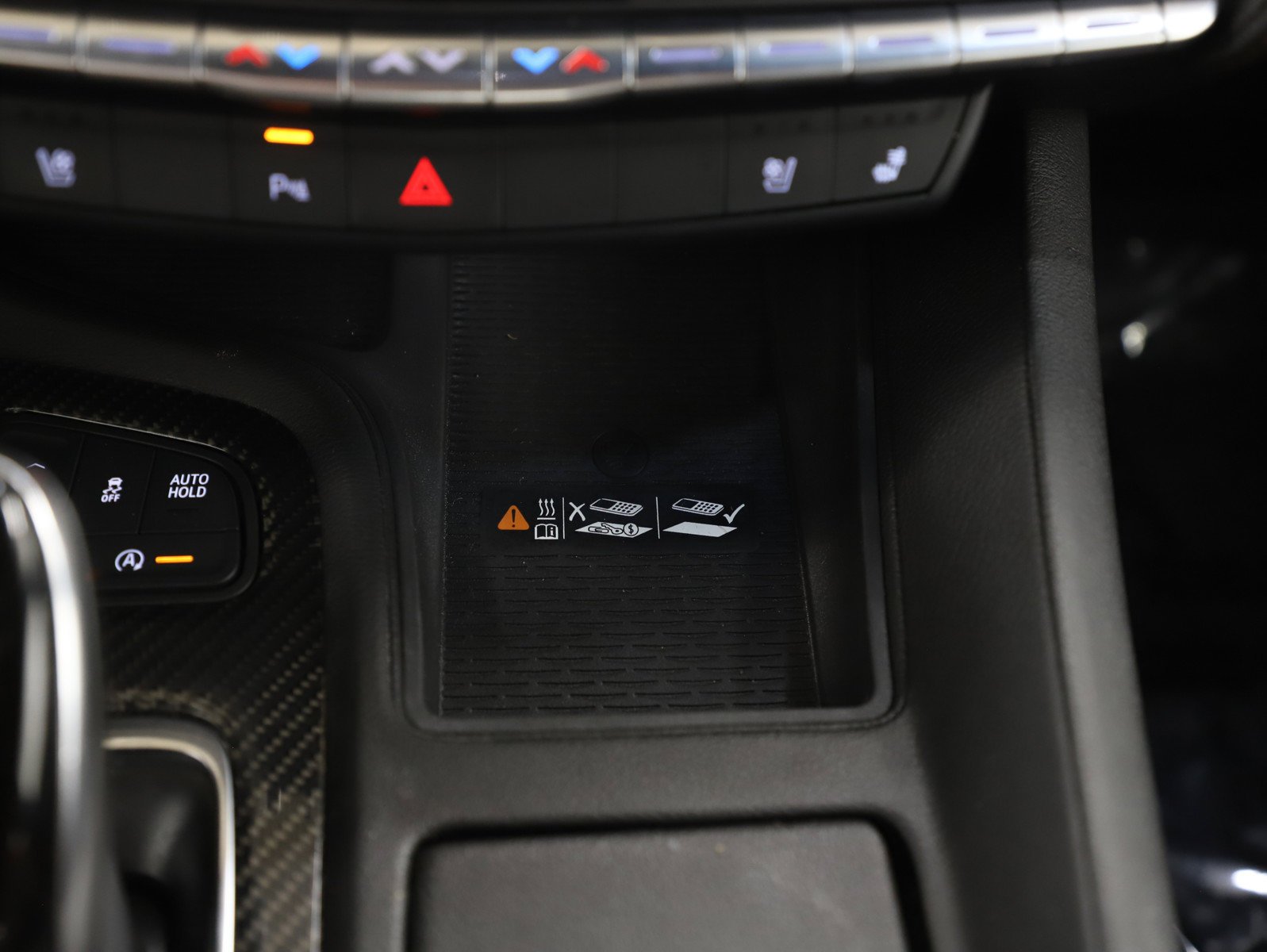 Used 2021 White Cadillac Sport image 21
