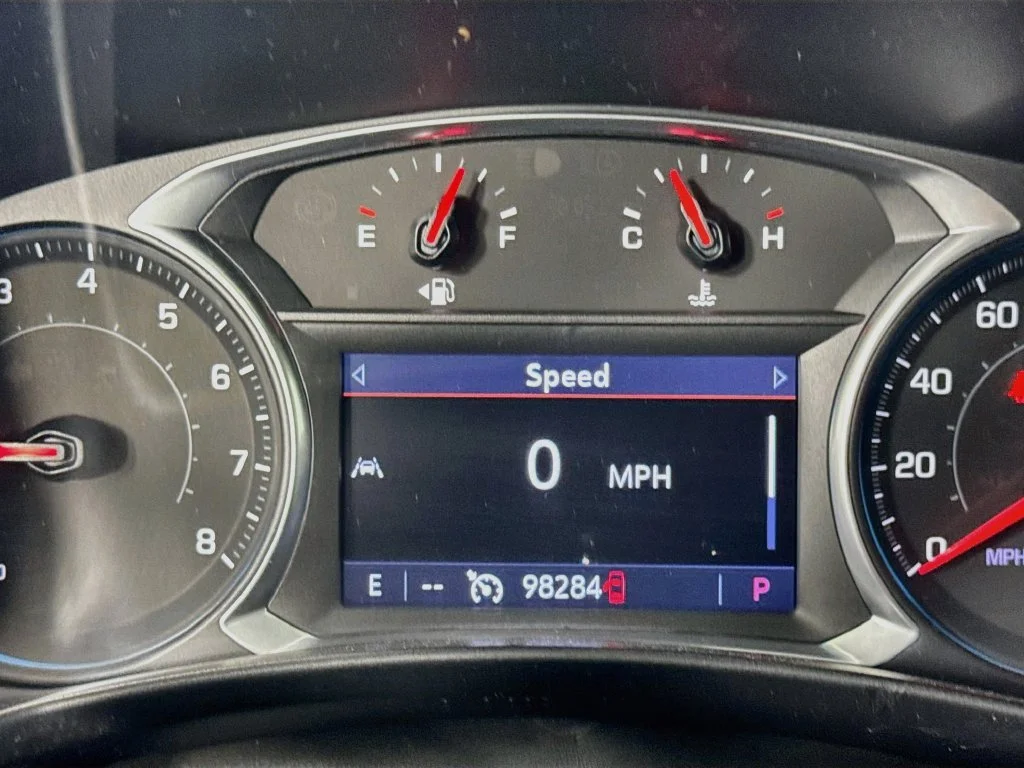 Used 2020 Iridescent Pearl Tricoat Chevrolet Premier image 14