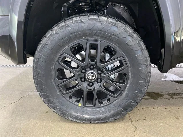 2026 Toyota Tundra Limited - Photo 23