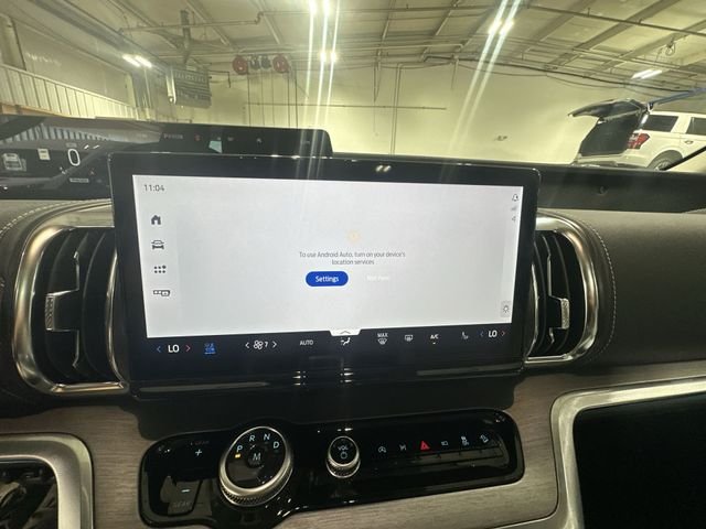 New 2027 White Ford Platinum image 24