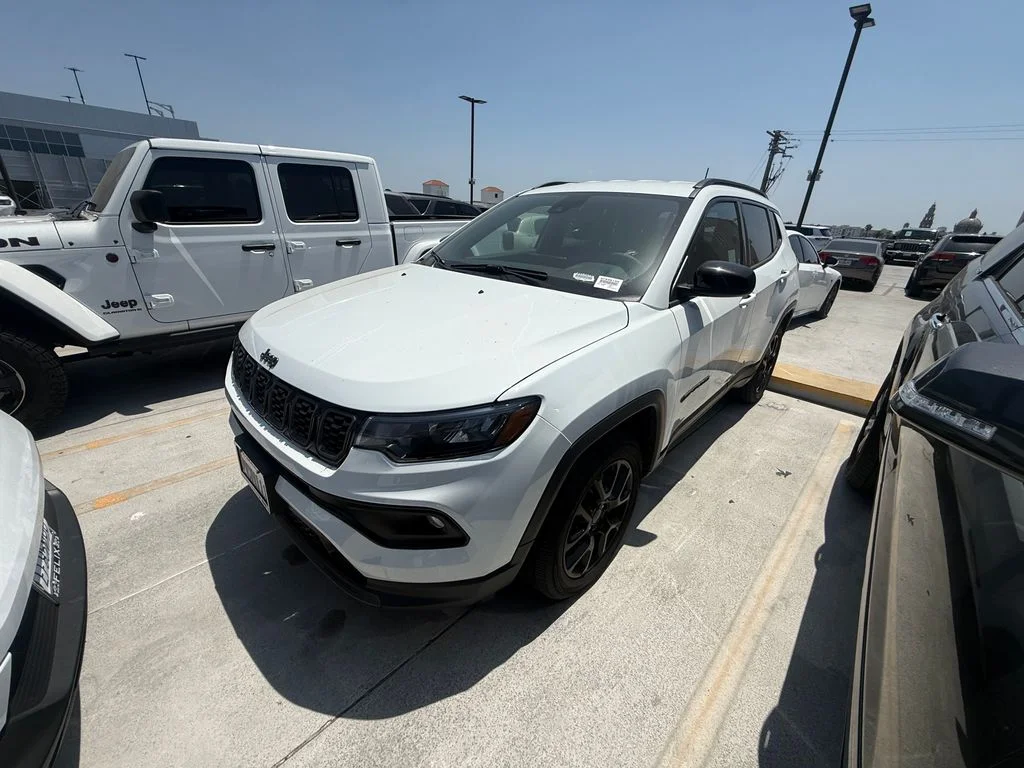 2026 Jeep Compass Altitude 4X4's photo