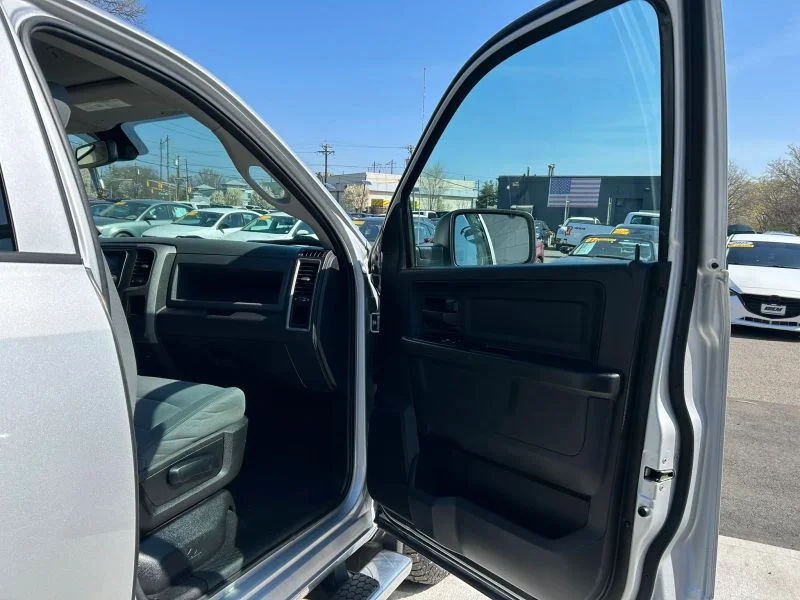 2018 RAM Ram 1500 Pickup Express - Photo 18